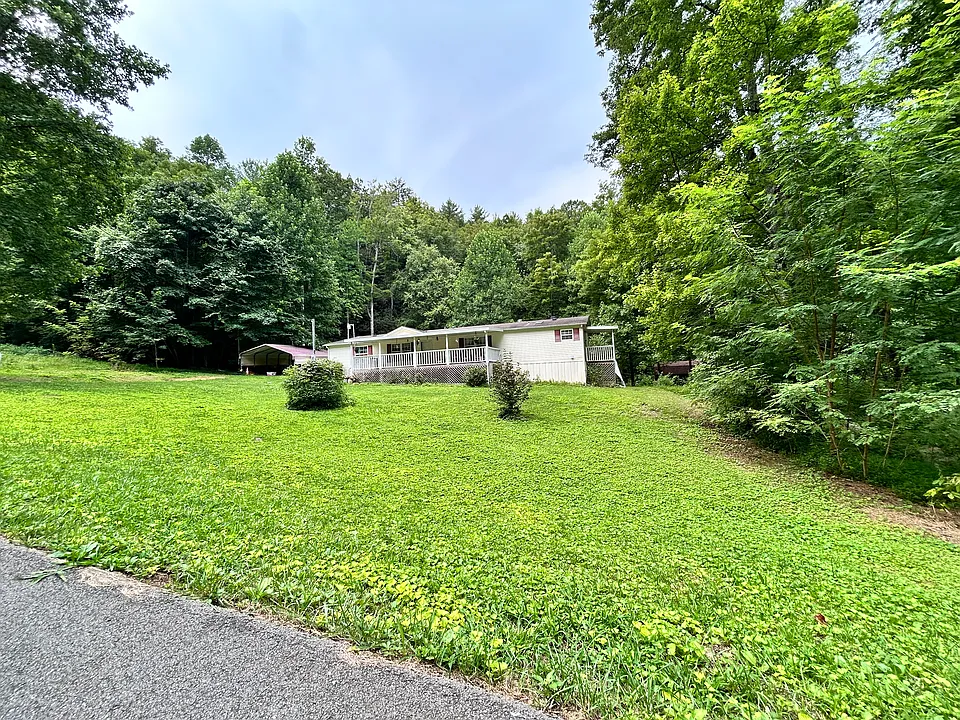 4011 Forest Trail Dr