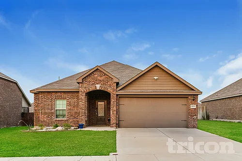 1833 Chesapeake Dr Photo 1