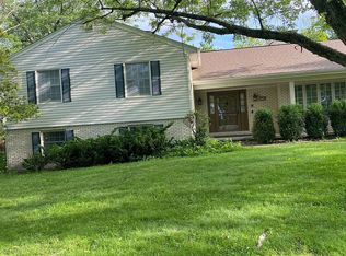 1110 Lakeridge Rd, Danville, IL 61832