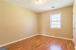 1031 Forest Park Ln — Photo 10