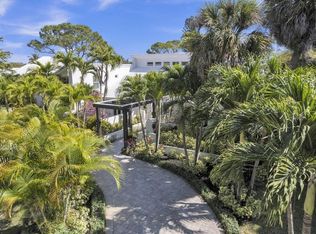 355 Oakview Drive, Delray Beach, FL 33445