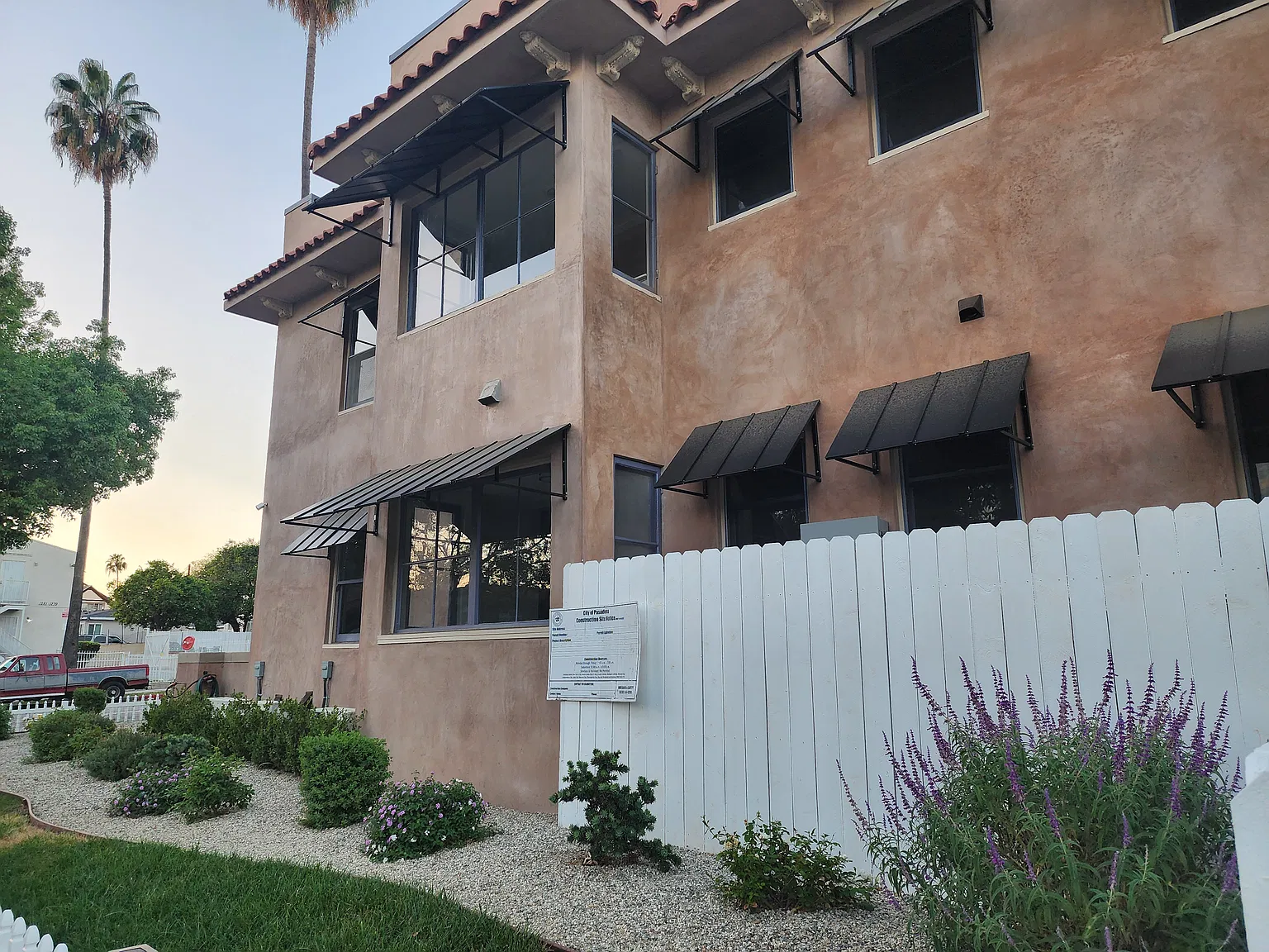 2 bed, 1.5 bath, 910 sqft, $3,250 — Photo 4