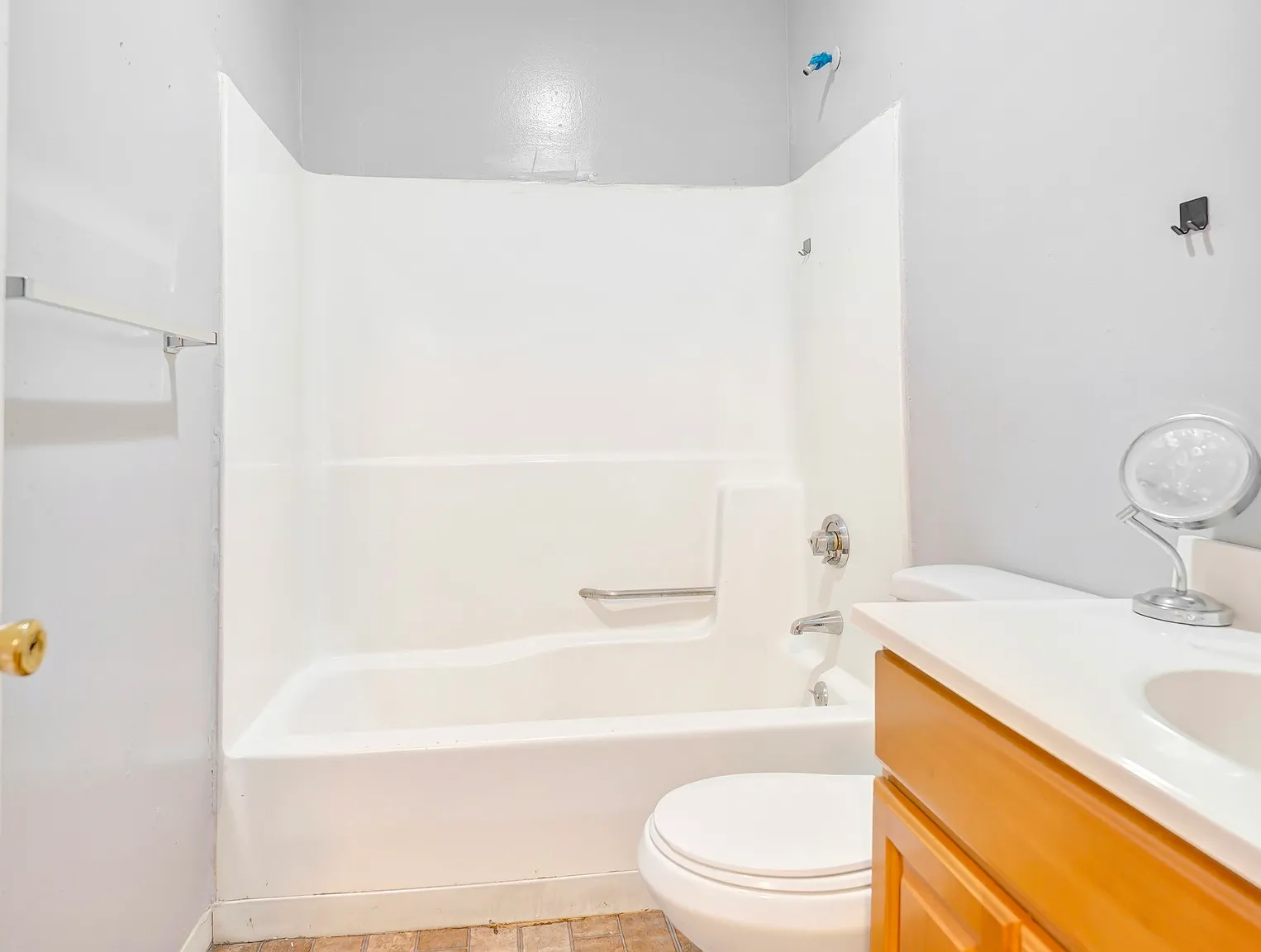 2 bed, 1.0 bath, 660 sqft, $1,150 — Photo 3