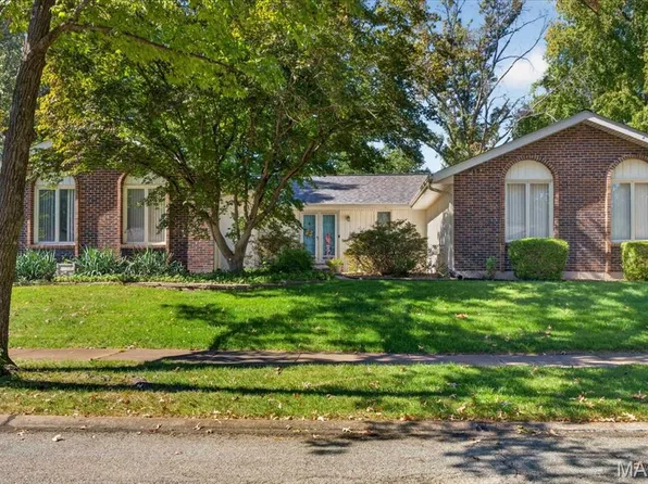 765 Penny Ct, Ballwin, MO 63011