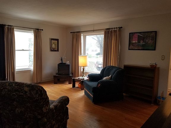3rd image of 3419 Carolina Ave