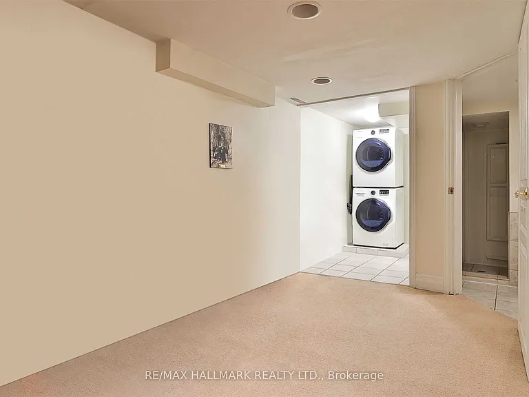 100 Courcelette Rd — Photo 24