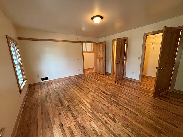 87 Park Ave — Photo 16
