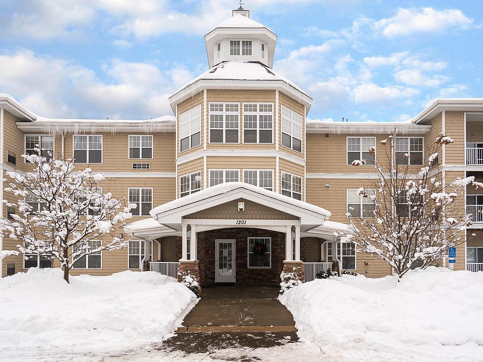 1st image of 1201 Hadley Ave N APT 113