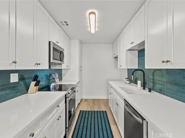 5400 Newcastle Ave APT 12, Encino, CA 91316