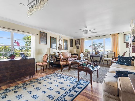 2nd image of 1502 S Lakeside Dr APT 112