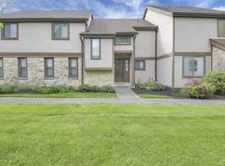 6222 Roxburgh Ct #17-B, Columbus, OH 43213