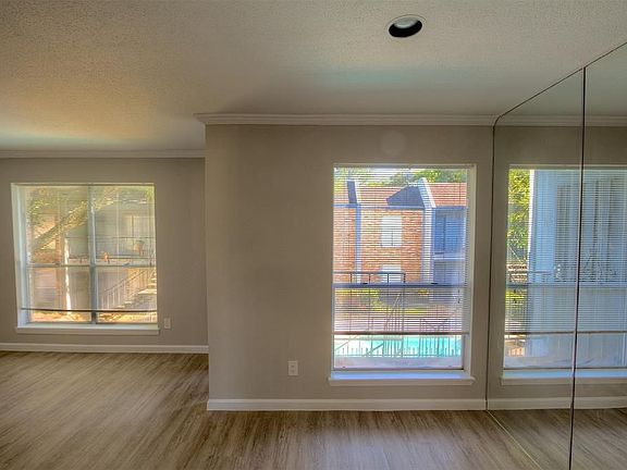 5th image of 6202 Skyline Dr APT 38