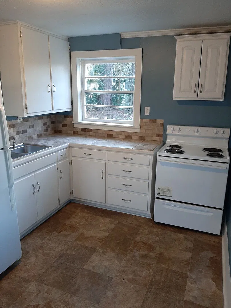 2 Br/1 Ba Duplex Home, 609 #A Oak St. in Searcy ($720/mo, w/water.) — Photo 4