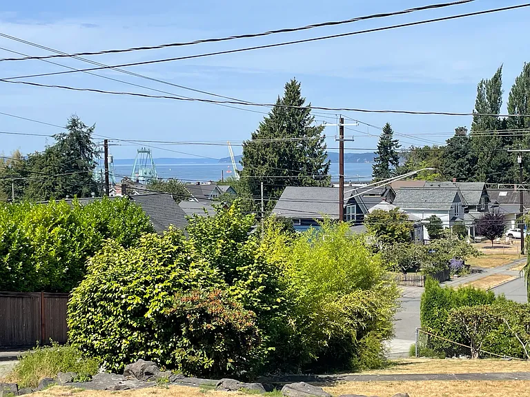 3311 Kromer Ave — Photo 3