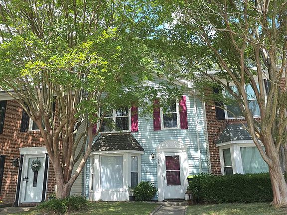 2nd image of 304 Arabian Cir