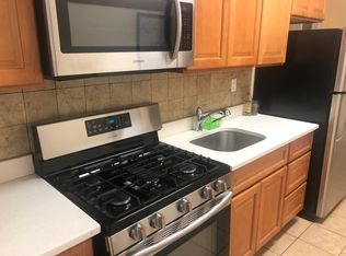 23-47 Crescent St #2, Astoria, NY 11105
