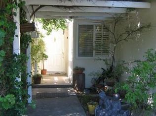 913 Scripps Dr, Claremont, CA 91711