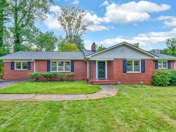 126 Holly Dr, Spartanburg, SC 29301