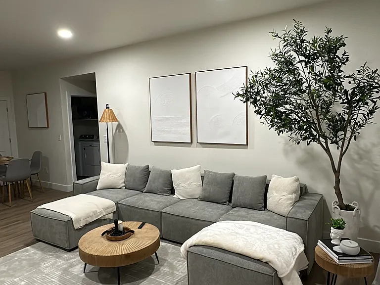 3800 Cambridge Dr #713 — Photo 5