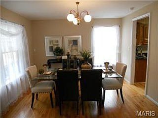 3rd image of 2468 Helen Ave