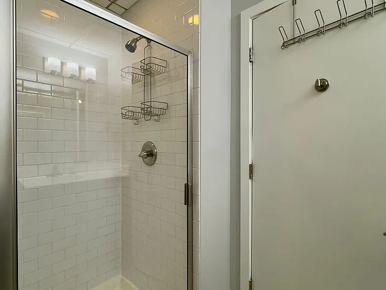 Charming 1 Bedroom/1 Bathroom Apartment Unit in Downtown Baltimore, MD! Unit 416 — Photo 61