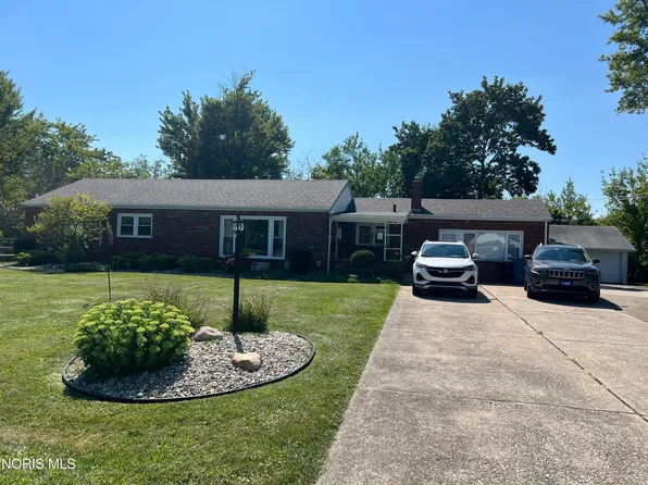 35 N Norden Rd, Oregon, OH 43616