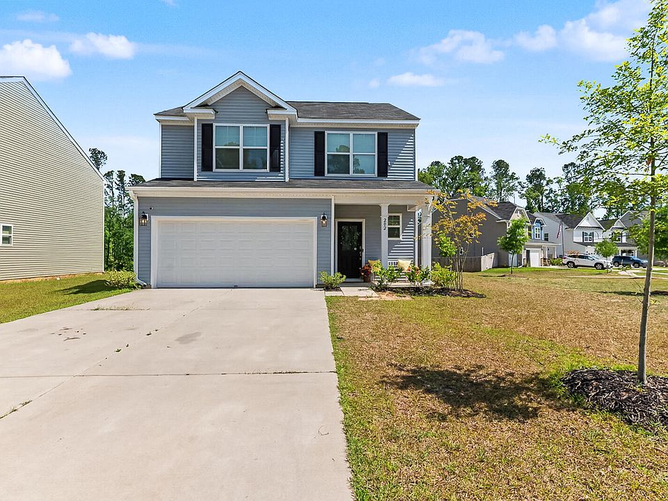 1st image of 202 Palfrey Dr