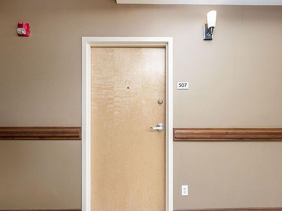 4th image of 612 Central St APT 507