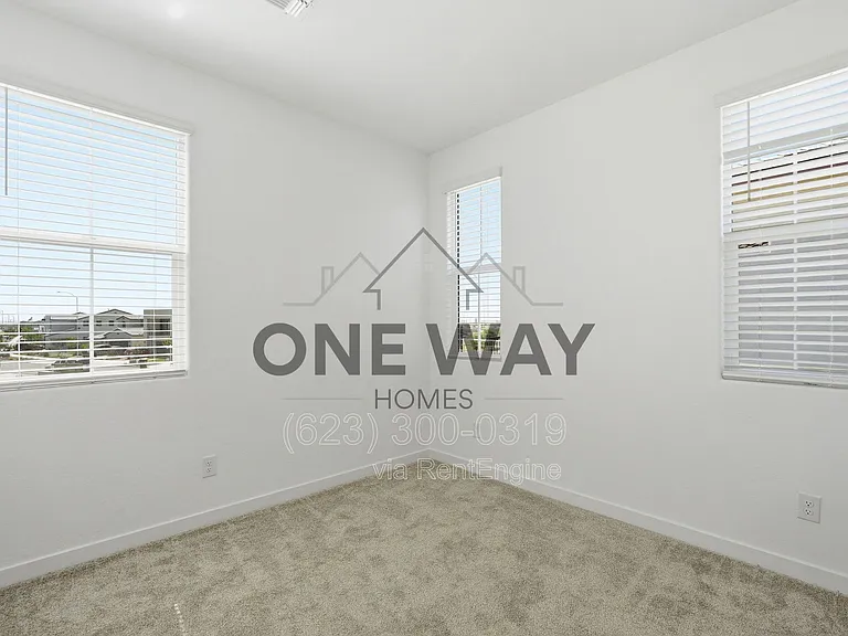 10204 E Ulysses Ave — Photo 20
