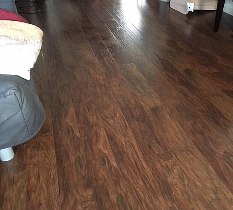 New wood laminate flooring
