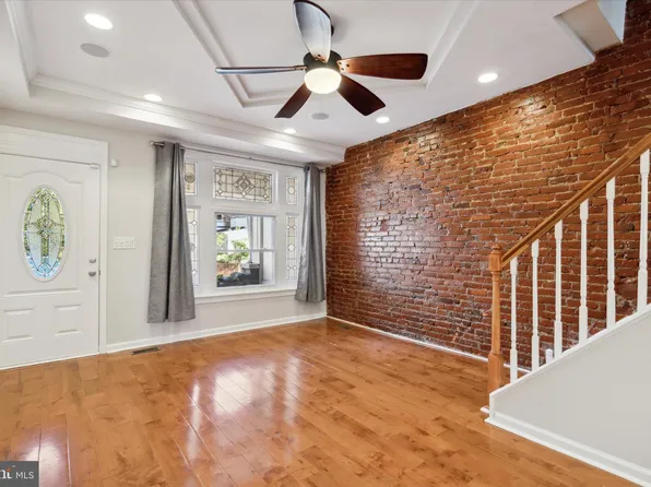 524 S 51st St, Philadelphia, PA 19143