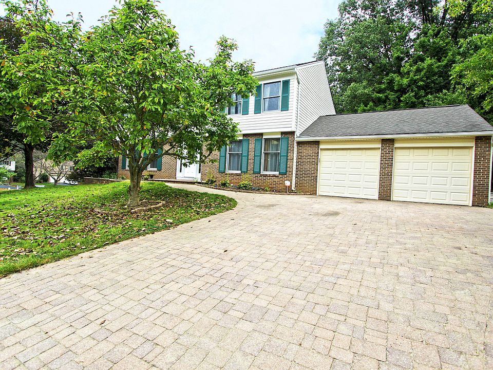 1st image of 3328 Monarch Ln