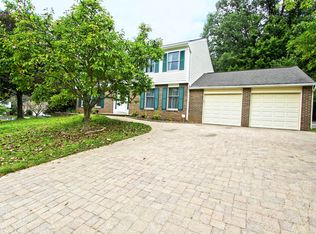 3328 Monarch Ln, Annandale, VA 22003
