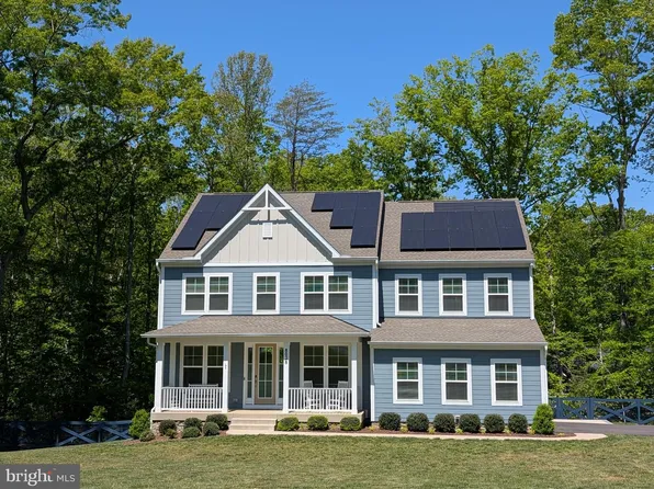 8028 Ashford Dr, Fredericksburg, VA 22407