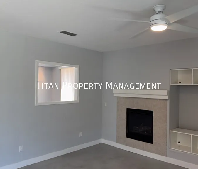 1065 Callander Way — Photo 3
