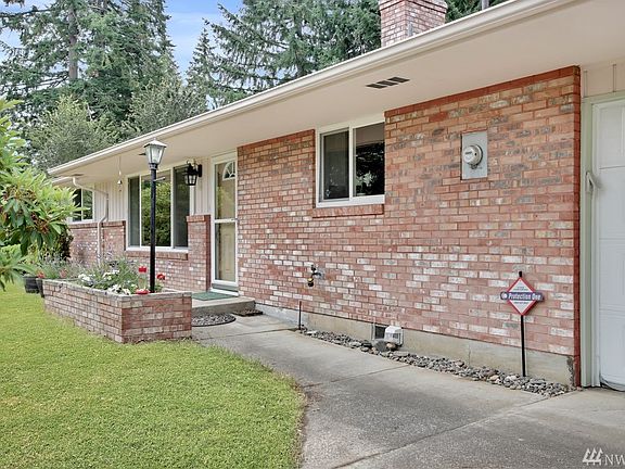 4th image of 4109 84th St E