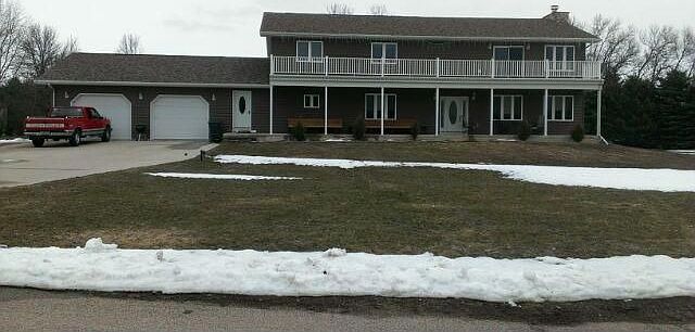 1st image of 215 Dean Ave