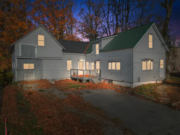 21 Water Street, Clinton, ME 04927
