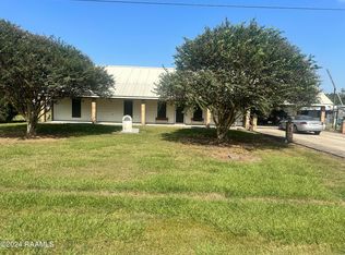 1027 Dennis Dr, Saint Martinville, LA 70582