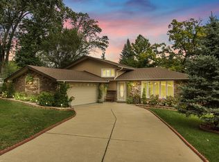 10101 S 84th Ave, Palos Hills, IL