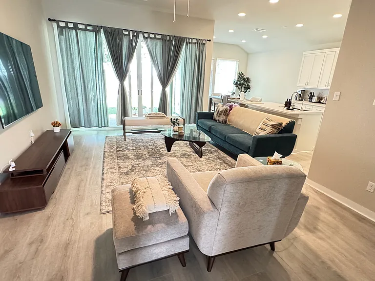 1310 Stone Manor Trl — Photo 9