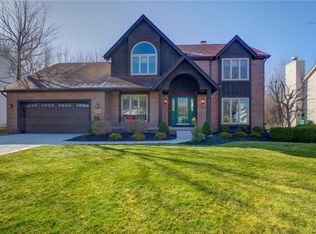 5568 Coachmans Ln, Hamburg, NY 14075