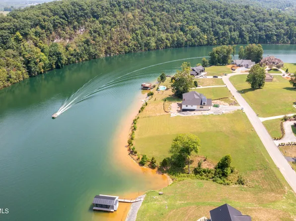 1170 Reynolds Rd, Piney Flats, TN 37686