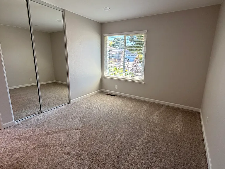 7221 Stonedale Dr — Photo 16