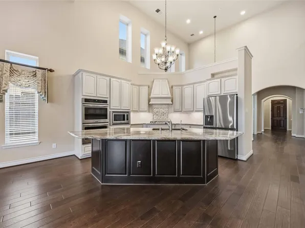 9022 Centennial Dr, Conroe, TX 77384