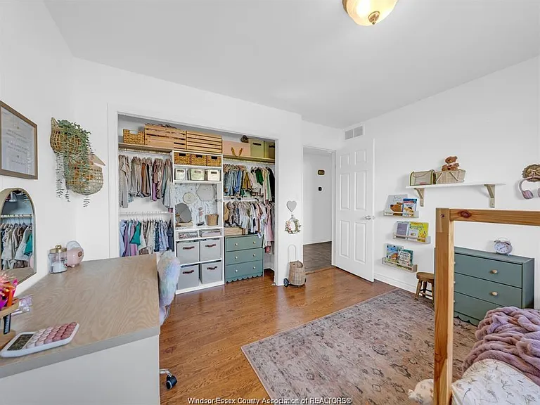 3040 Troup Cres — Photo 21