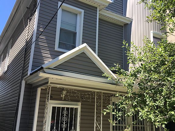 3rd image of 1747 Garfield St