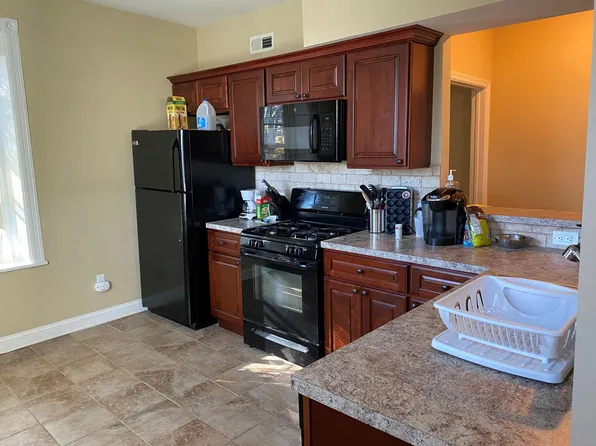 307 W Park Ave APT 2, Langhorne, PA 19047