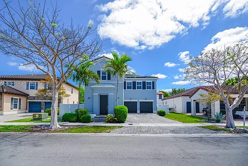9101 SW 169th Pl Photo 1