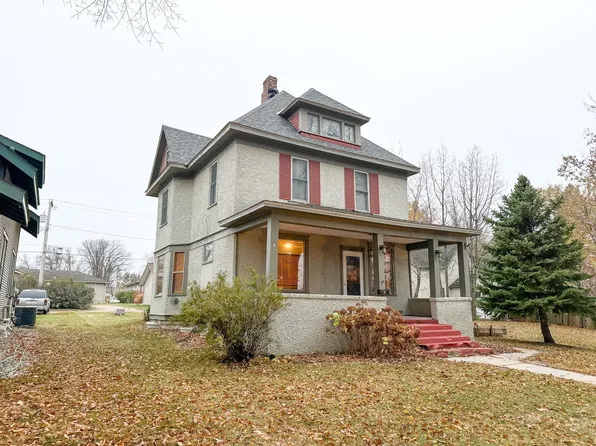 218 E Alcott Ave, Fergus Falls, MN 56537